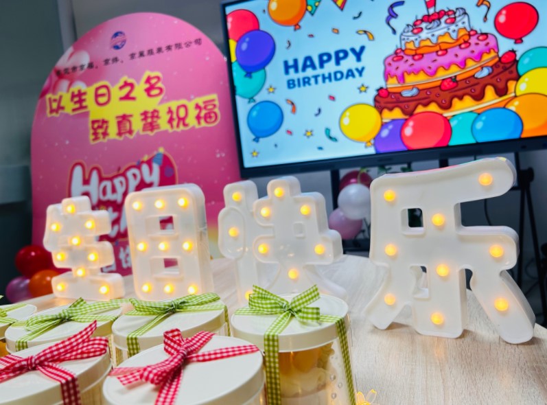 四月生日會(huì)丨春風(fēng)送暖，歡樂慶生(圖1)